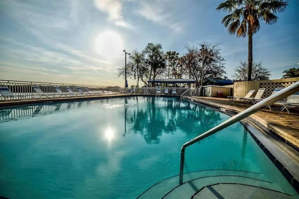 Bay View, Studio206, Beach Steps Away! Pool+Wifi Ruskin Ngoại thất bức ảnh
