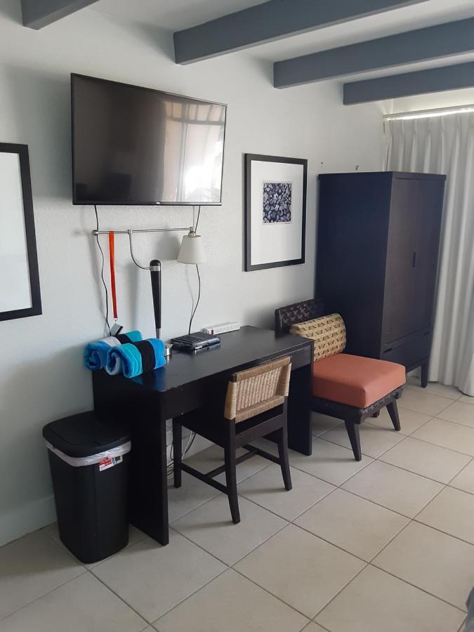 Bay View, Studio206, Beach Steps Away! Pool+Wifi Ruskin Ngoại thất bức ảnh