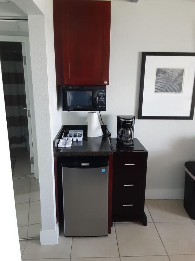 Bay View, Studio206, Beach Steps Away! Pool+Wifi Ruskin Ngoại thất bức ảnh
